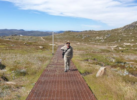 australia/kosciuszko-national-park/landmark/kosciuszko-walk-thredbo-to-mount-kosciuszko