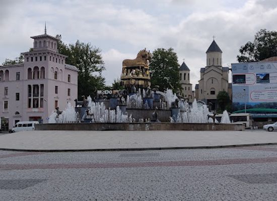 georgia/kutaisi/landmark/tea-house-foe-foe