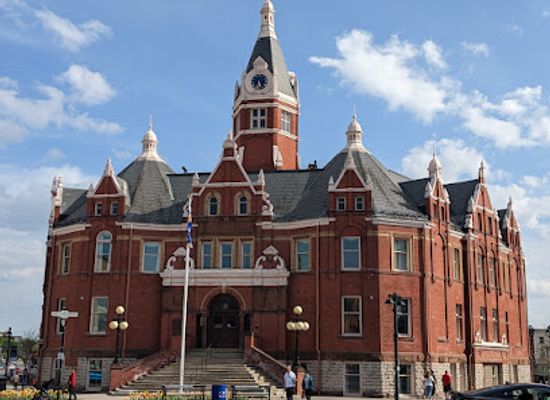 canada/southwestern-ontario/landmark/stratford-city-hall-national-historic-site-of-canada