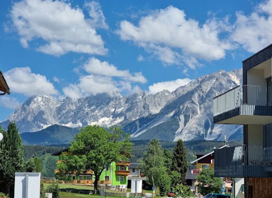 austria/schladming-dachstein/landmark/preunegg-jet-valley-station-8-gondola