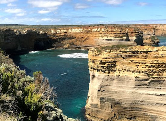 australia/high-country/landmark/loch-ard-gorge