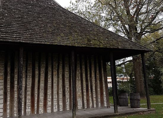 illinois/cahokia-mounds-state-historic-site/landmark/cahokia-courthouse