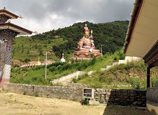 bhutan/mongar-district/landmark/the-world-s-tallest-statue-of-guru-rinpoche