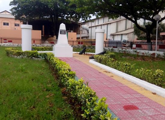 benin/cotonou/aidjedo/landmark/monument-aux-morts-de-cotonou
