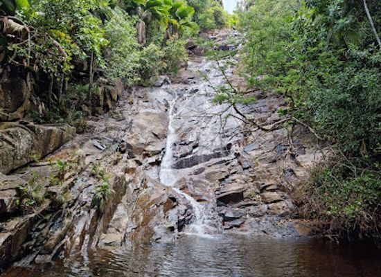 seychelles/ile-souris/landmark/sauzier-waterfall