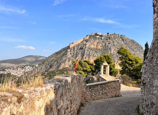 greece/nafplio/landmark/lift-to-naflia-palace