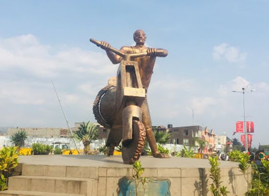 rwanda/karongi/landmark/rond-point-tshukudu-goma