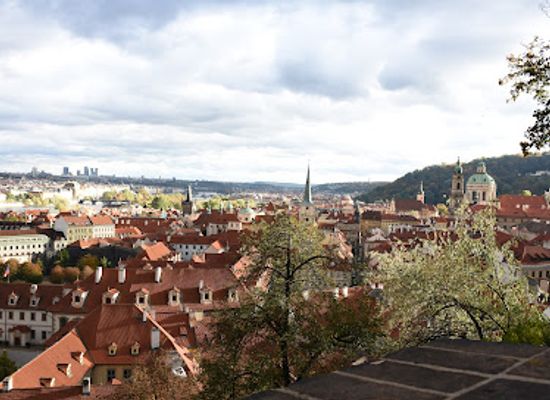 czechia/central-bohemia/landmark/rosenberg-palace