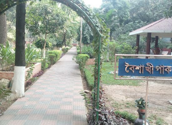 bangladesh/dhaka/banani/landmark/boishakhi-park-banani