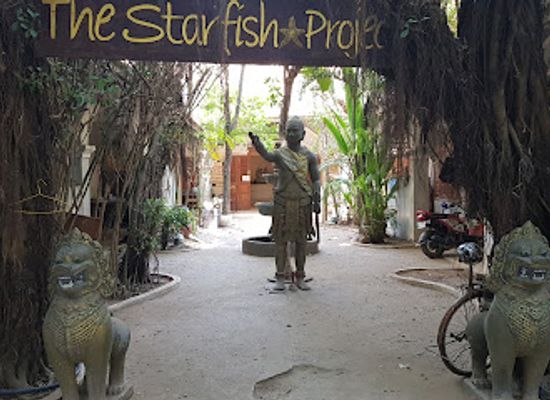 cambodia/sihanoukville/landmark/starfish-bakery-cafe