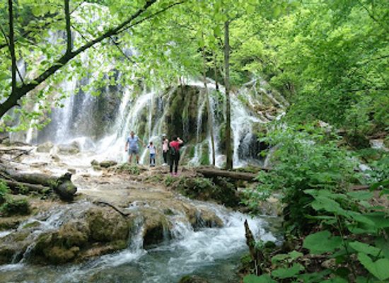 romania/caras-severin/landmark/beusnita-waterfall