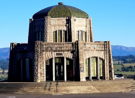oregon/tillamook-county/landmark/vista-house-at-crown-point