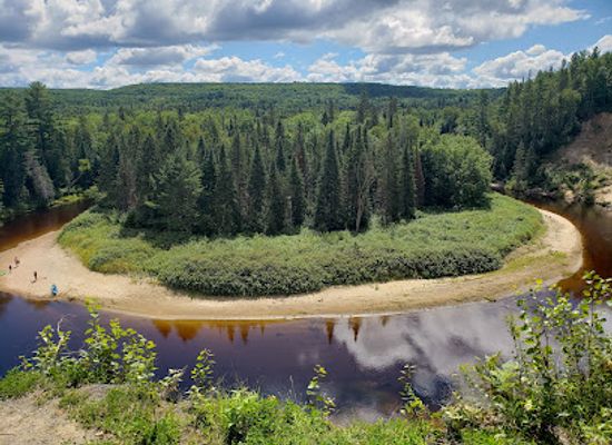 canada/golden-horseshoe/landmark/big-bend-lookout-arrowhead-provincial-park