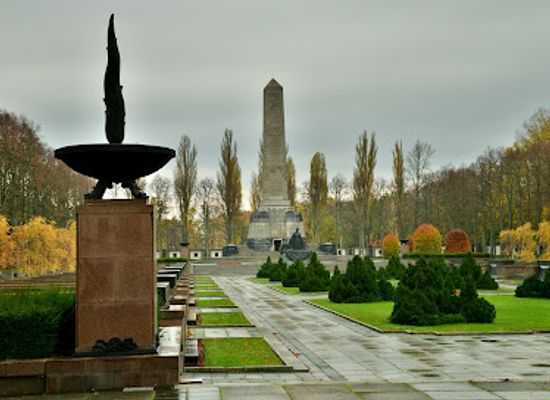 germany/pomerania/landmark/soviet-war-memorial