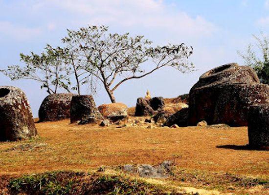 laos/plain-of-jars/landmark/plain-of-jars-site-2