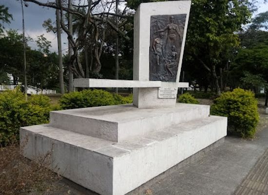 colombia/cali/landmark/monumento-a-las-ciudades-confederadas