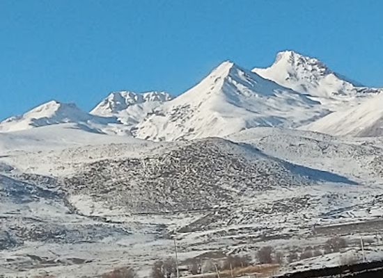 armenia/aragatsotn/landmark/mount-aragats