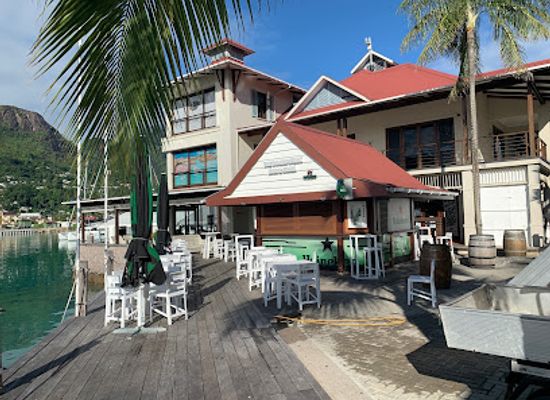 seychelles/ile-au-cerf/landmark/the-boardwalk-bar-grill