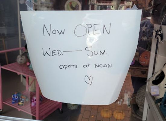 massachusetts/waltham/landmark/gourmet-pottery