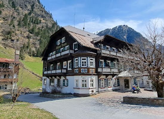 austria/bad-gastein/landmark/gruner-baum