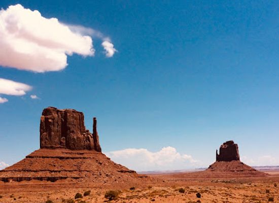 arizona/monument-valley/landmark/monument-valley-tinhorn-tour