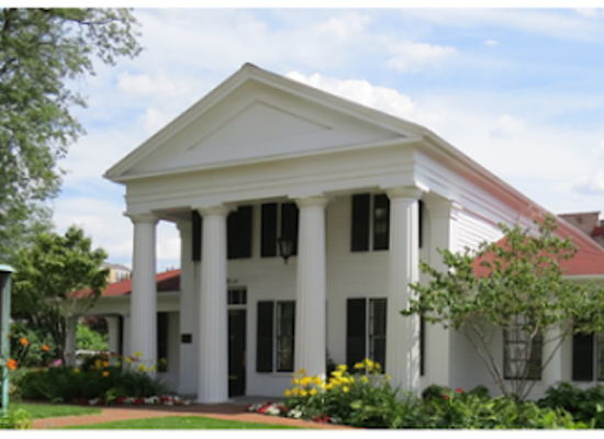 michigan/grand-rapids/heritage-hill/landmark/the-pike-house-gr
