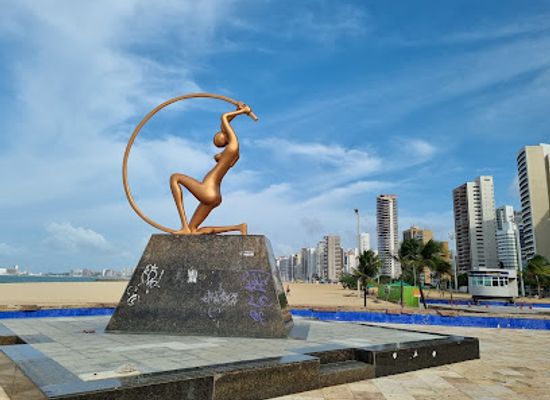 brazil/fortaleza/mucuripe/landmark/guardian-iracema-statue