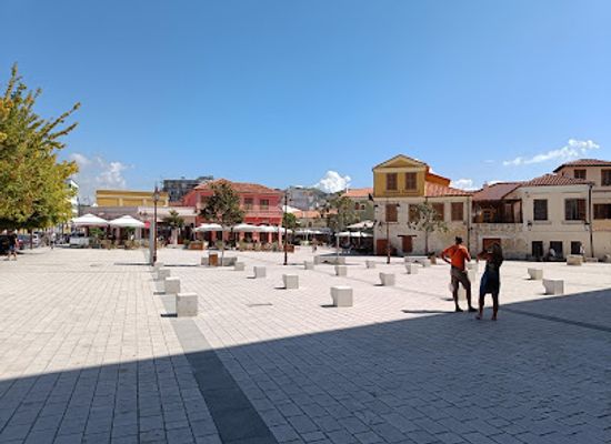 albania/vlore/landmark/muzeu-historik