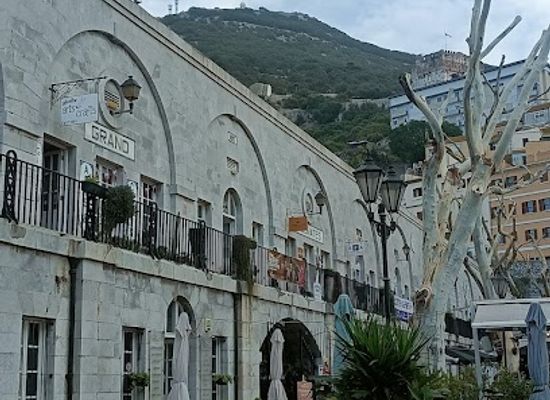 gibraltar/casemates-square/landmark/all-s-well