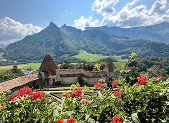 switzerland/western-switzerland/landmark/chateau-de-gruyeres