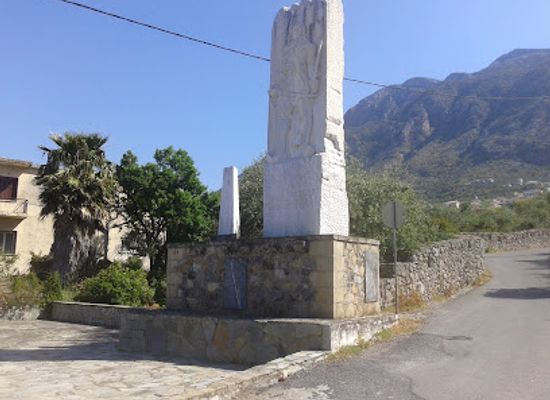 greece/kalamata/landmark/verga-wall