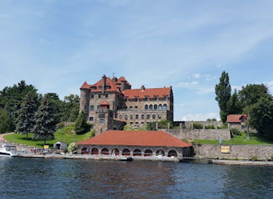 new-york/thousand-islands/landmark/singer-castle