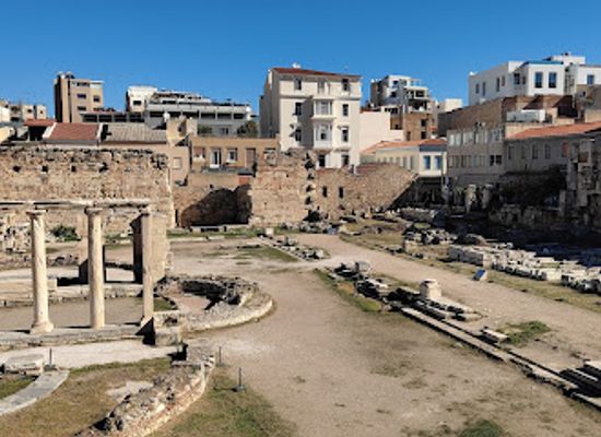 greece/athens/monastiraki/landmark/early-christian-quatrefoil-building-basilica-of-megale-panagia