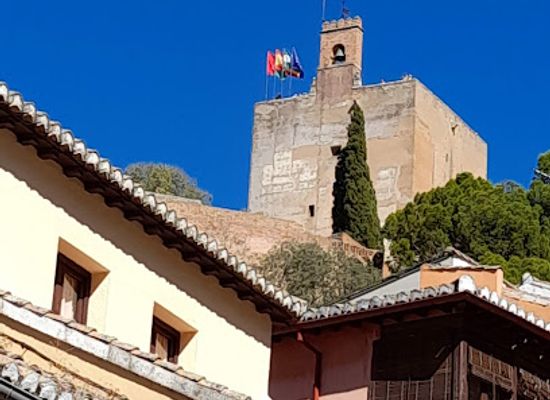 spain/granada/realejo-san-matias/landmark/puerta-de-las-granadas
