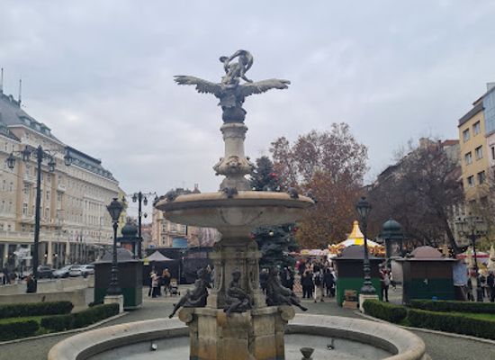 slovakia/bratislava/landmark/hviezdoslavovo-namestie