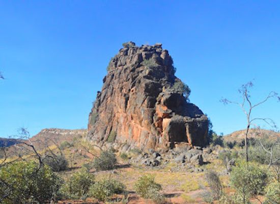 australia/outback/landmark/corroboree-rock-conservation-reserve
