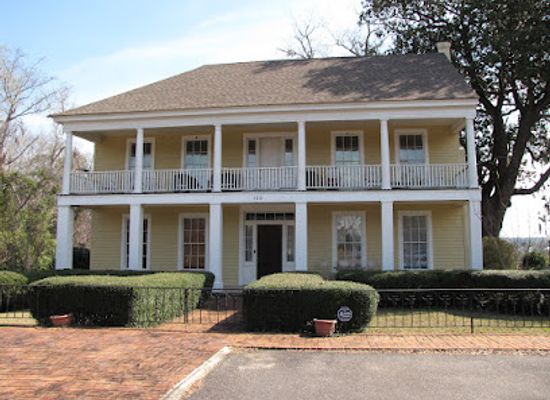 alabama/lake-eufaula/landmark/the-tavern