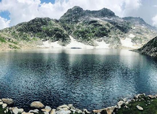 pakistan/swat/landmark/saidgai-lake