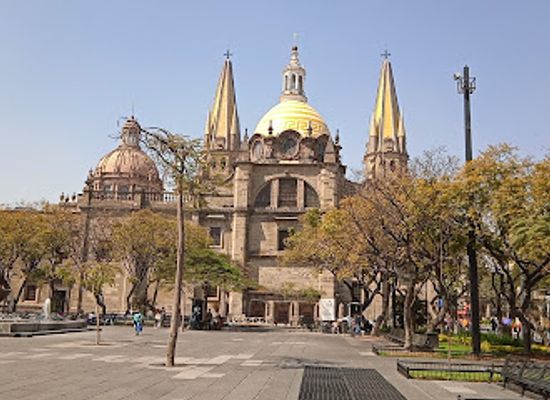 mexico/guadalajara/landmark/plaza-de-la-liberacion