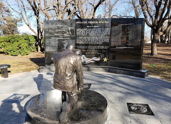 kansas/central-plains/landmark/veterans-memorial-park