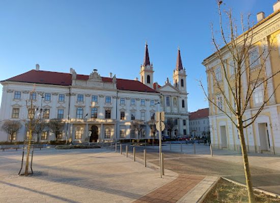 hungary/szombathely/landmark/bishop-s-palace-szombathely