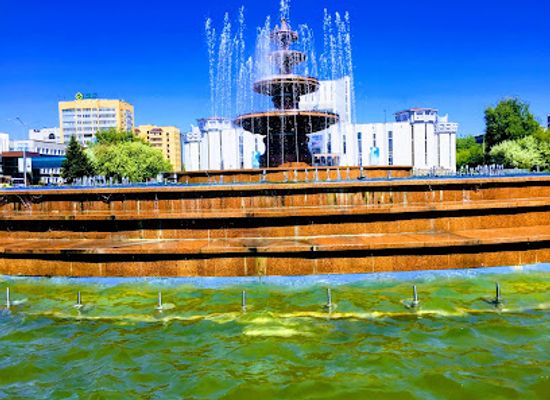 kazakhstan/semey/landmark/central-plaza