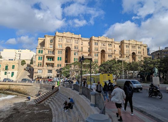 malta/st-julian-s/landmark/balluta-buildings