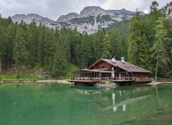 italy/cortina-d-ampezzo/landmark/laghi-ghedina