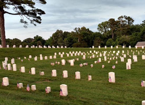 mississippi/natchez/landmark/natchez-national-cemetery