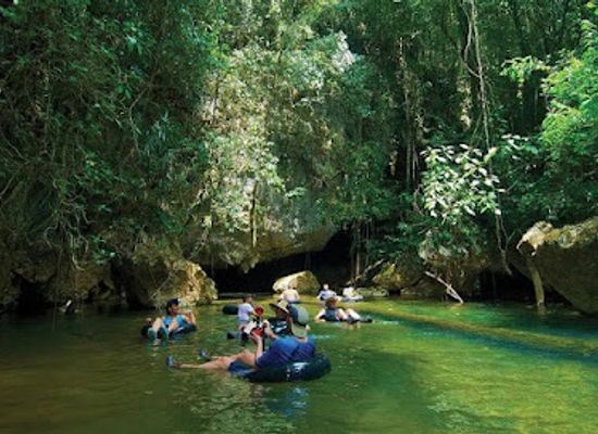 belize/orange-walk-district/landmark/cave-tubing-in-belize