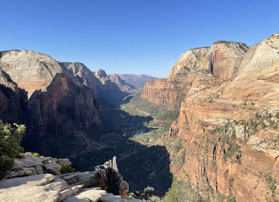 utah/zion-national-park/landmark/zion-guide-hub