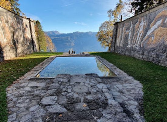 liechtenstein/princes-way/landmark/paxmal