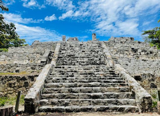 mexico/cancun/landmark/museo-maya-de-cancun-y-zona-arqueologica-de-san-miguelito