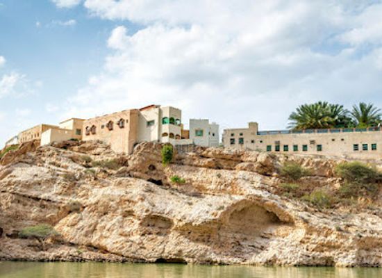 oman/al-hajar-ash-sharqi/landmark/wadi-ash-shab
